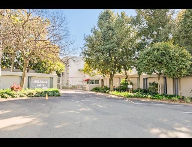 2 BEDROOM APARTMENT TO LET IN MELROSE NORTH